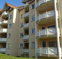 Modernisierte Erdgeschosswohnung mit Balkon und Badewanne in ruhiger Lage - Stadtilm