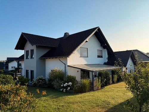 Foto - Modernes freistehendes Einfamilienhaus in ruhiger Lage