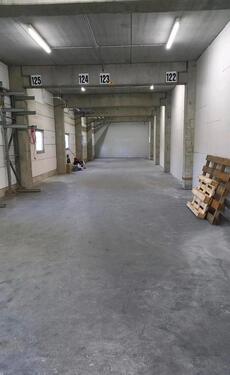 Foto - Lager Halle Fläche ca. 80, 100 oder 180 qm