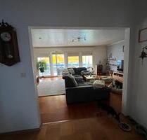 Großzügiges Zweifamilienhaus mit Garten und Wintergarten zur Miet - Sankt Ingbert