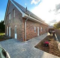 Papenburg: Schöne Doppelhaushälfte in bevorzugter Lage