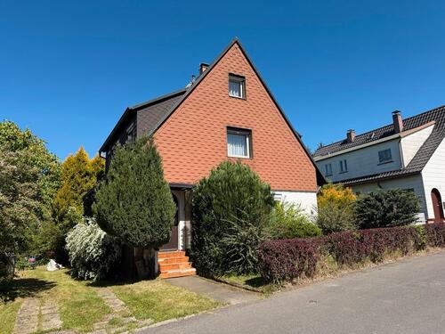 Foto - Freistehendes Einfamilienhaus mit großem Garten OT Brand