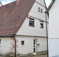 Renovierungsbedürftiges Haus - 167.000,00 EUR Kaufpreis, in Friolzheim (PLZ: 71292)