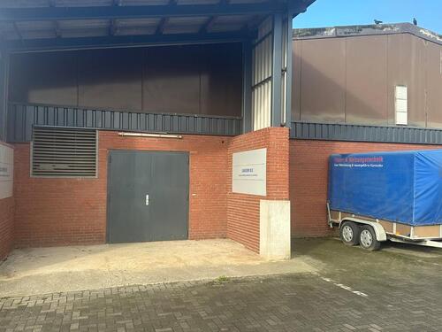 Foto - Lagerfläche 350m² im Gewerbegebiet zu vermieten