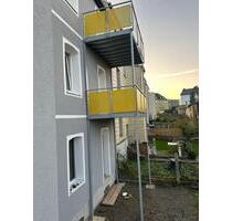 sanierte 2-Zi-Whg, großzügiger Balkon, schnelles Internet, Einbauküche, ruhige Lage, Nähe Theater - Hof Neuhof