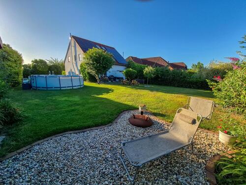 Foto - Doppelhaushälfte mit großem uneinsehbaren Garten, Kamin & PV