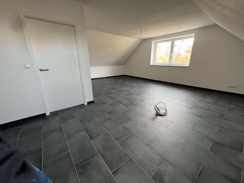 Foto - 2 Zimmer Dachgeschoßwohnung zur Miete in Burgdorf