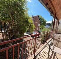 Renovierte 4,5 Zimmer Wohnung mit Balkon in Asslar - Aßlar