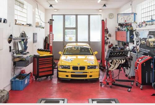 Foto - Garage zum schrauben Mieten 20€ pro Stunde