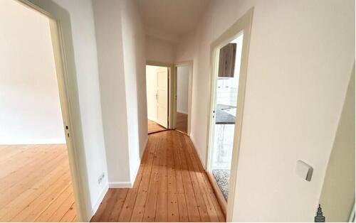 Foto - Gepflegte 3-Zimmer-Wohnung mit Balkon und praktischem Grundriss