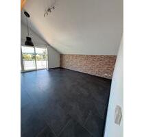 Exklusive DG Wohnung im Loft-Stil mit Schwarzwaldblick - Steinmauern