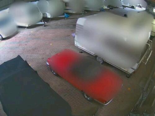 Foto - Hallenstellplatz Wohnwagen, Wohnmobil, Auto