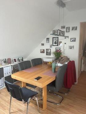 Foto - 2.5 Zimmer Dachgeschoßwohnung in Altdorf