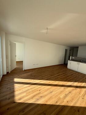 Foto - 3 Zimmer Wohnung im 1.OG. mit Balkon und Stellplatz inkl. EBK