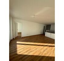 3 Zimmer Wohnung im 1.OG. mit Balkon und Stellplatz inkl. EBK - Kemnath