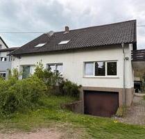 Großzügiges Einfamilienhaus mit schönem Garten in Felsberg - Überherrn