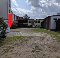 Zentraler Stellplatz im abgeschlossenen Innenhof – Nähe HBF - Lübeck Sankt Jürgen