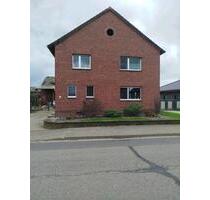 MietobjektBauernhaus - 1.200,00&nbsp;EUR Kaltmiete, ca.&nbsp; 145,00&nbsp;m&sup2; in Heinsberg (PLZ: 52525)