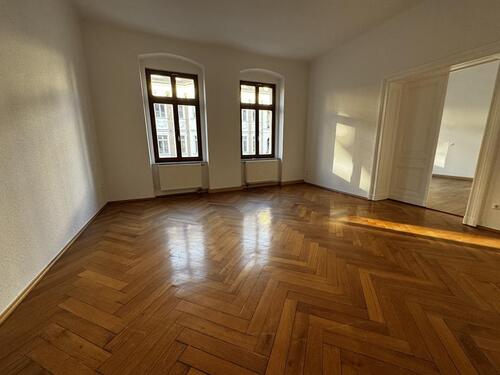 Foto - lichtdurchflutete Wohnung im stilvollen Altbau