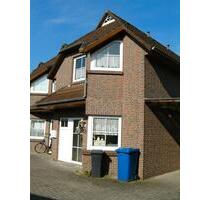 Bad Zwischenahn Reihenendhaus mit Garten, Garage und Carport