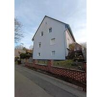 Zweifamilienhaus - 350.000,00&nbsp;EUR Kaufpreis, ca.&nbsp; 200,00&nbsp;m&sup2; in Waldsolms (PLZ: 35647)