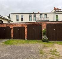 Zentrale Garage im abgeschlossenen Innenhof – Nähe HBF - Lübeck Sankt Lorenz Nord