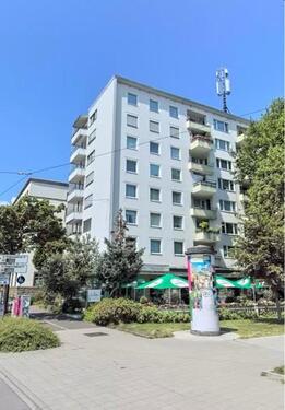 Foto - zentrale und großzügige 3 Zimmer Wohnung mit Balkon und Aufzug