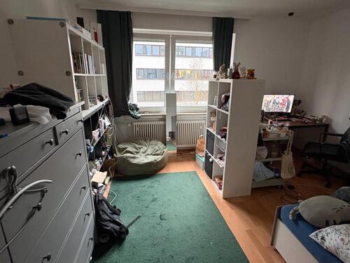 Foto - Zentrales WG-Zimmer in 2-er WG - 300,00&nbsp;EUR Kaltmiete, ca.&nbsp; 64,00&nbsp;m&sup2;