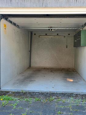 Foto - Garage mit Strom in Kriftel zu vermieten.
