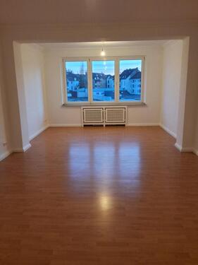 Foto - Geräumige 5-Zimmer-Wohnung in Duisburg mit Balkon