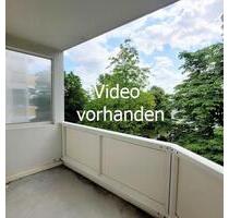 3-Raum-Wohnung mit Balkon - 409,00&nbsp;EUR Kaltmiete, ca.&nbsp; 66,00&nbsp;m&sup2; in Freiberg (PLZ: 09599)