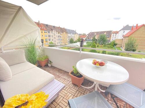 Foto - Großes helles möbliertes WG-Zimmer zur Südseite nahe Innenstadt