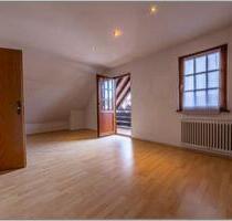 Schöne 2-Zimmer DG-Wohnung mit viel Atmosphäre - Kappelrodeck