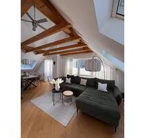 Gummersbach-Berghausen: Stilvolle 3-Zimmer-Dachgeschoßwohnung