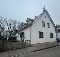 Mehrfamilienhaus mit drei Wohneinheiten in sehr guter Lage - Augsburg Lechhausen