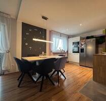 Helle 2,5-Zimmer-Wohnung 90 m² neu Saniert - Marktbreit