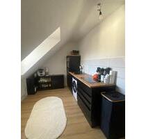 Teilmöbilierte Dachgeschosswohnung in Unterbarmen - Wuppertal Lichtenplatz