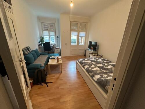 Foto - Schönes Zimmer mit Balkon in einer WG