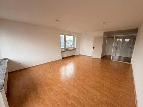 Foto - Frisch renovierte 3-Zimmer-Wohnung mit Balkon, Wohnen mit Platz für ein Homeoffice