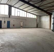 Zentrale Gewerbe- und Lagerhallen in Biberach zu vermieten 577qm - Biberach an der Riß