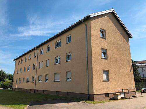 Foto - Ihr neues Zuhause: Komfortable 3-Zimmer-Wohnung mit Stellplatz