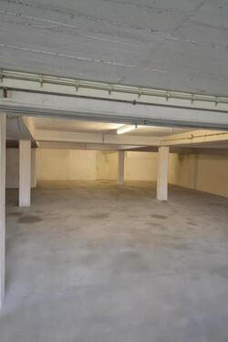 Foto - Lager- Stellplatzfläche Garagenstellplatz– ca. 215 m² –