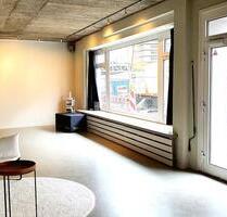 Heller Raum als Büro oder Ladenbüro mit großem Schaufenster - München Au-Haidhausen