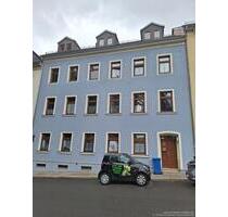 Gemütliche Einraumwohnung mit Einbauküche im Dachgeschoss nahe der Altstadt - Freiberg