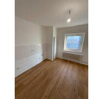 Sanierte 2 Zimmer Wohnung zum wohl fühlen. - Kiel Ellerbek