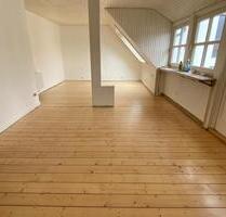 WG-geeignete Wohnung mit großer Dachterrasse - Hildesheim