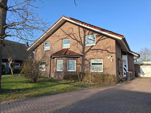 Foto - Schöne Oberwohnung mit Balkon - 670,00&nbsp;EUR Kaltmiete, ca.&nbsp; 75,00&nbsp;m&sup2;