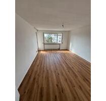 Helle 4,5 Zimmerwohnung in ruhiger Lage von Metzingen - Reutlingen Sondelfingen