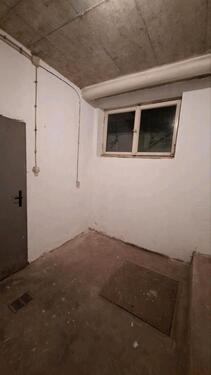 Foto - Atelier, Kellerraum, Hobbyraum, Lagerraum am RHEIN!