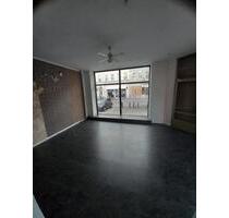 Ladengeschäft - 420,00&nbsp;EUR Kaltmiete, ca.&nbsp; 6,00&nbsp;m&sup2; in Reichenbach im Vogtland (PLZ: 08468)